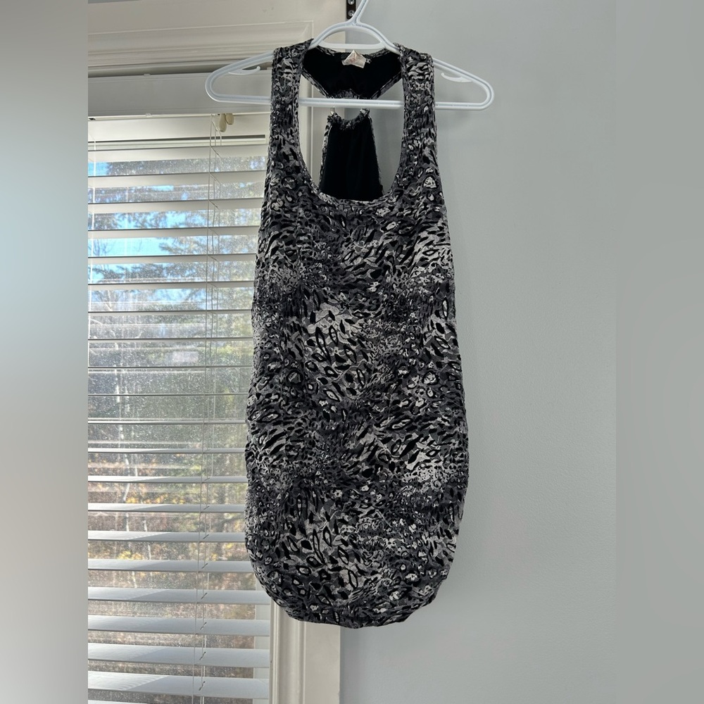 Women's Top